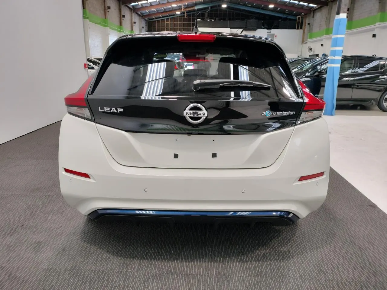 2019 Nissan Leaf X (40kWh) — photo 5