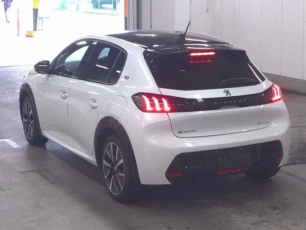2020 Peugeot e-208 GT Full Electric — photo 6
