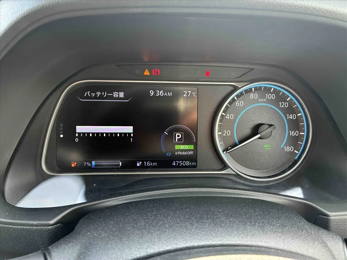 2018 Nissan Leaf X (40kWh) — photo 7