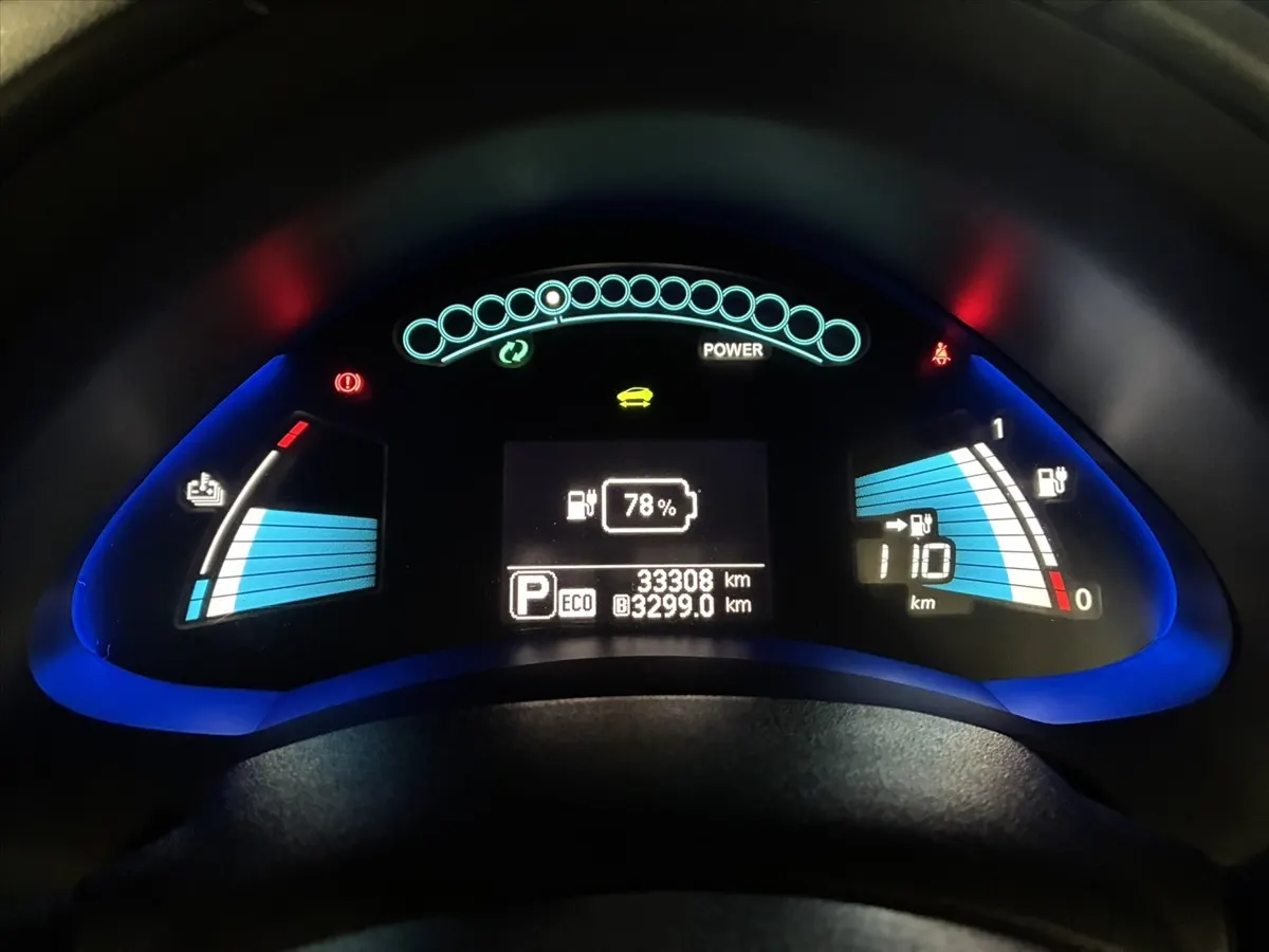2017 Nissan Leaf 30X Aero Thanks Edition — photo 7
