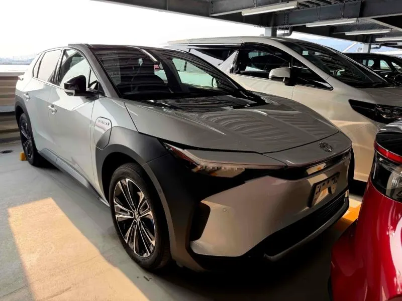 2022 Toyota BZ4X Z 4WD Dual Motor (71kWh), photo 2