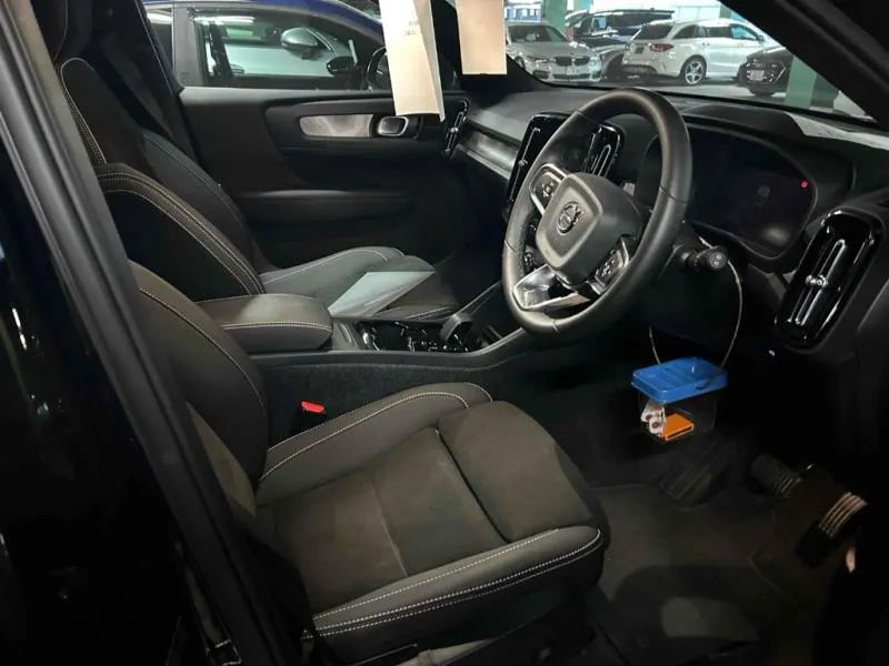 2022 Volvo C40 Recharge Ultimate Twin Motor (78kWh) — photo 4