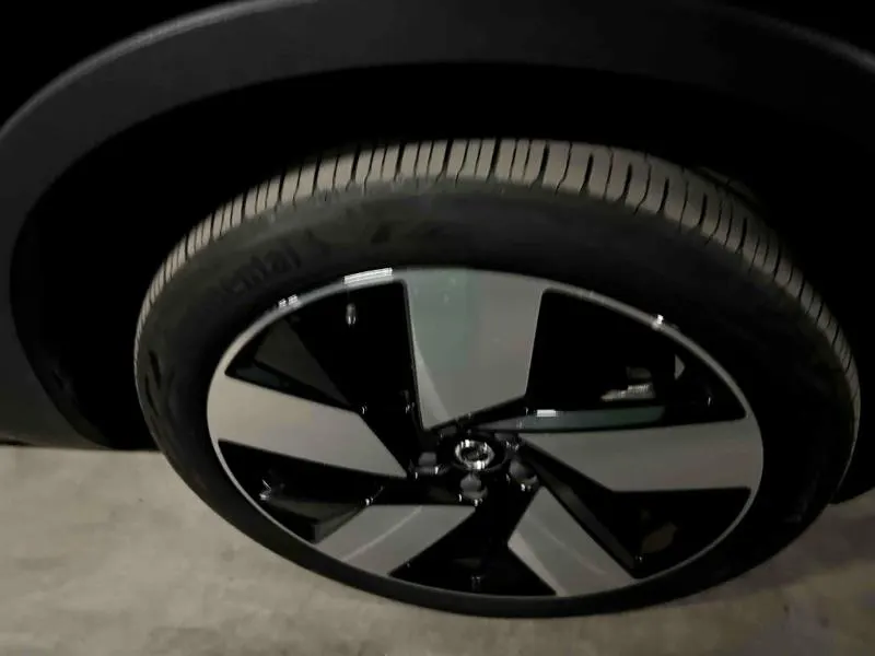 2022 Volvo C40 Recharge Ultimate Twin Motor (78kWh) — photo 7