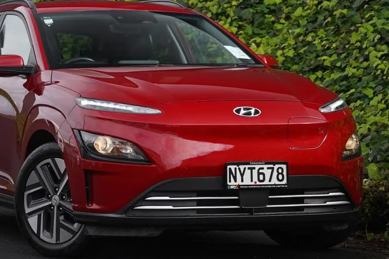 2021 Hyundai Kona EV (64kWh) — photo 2