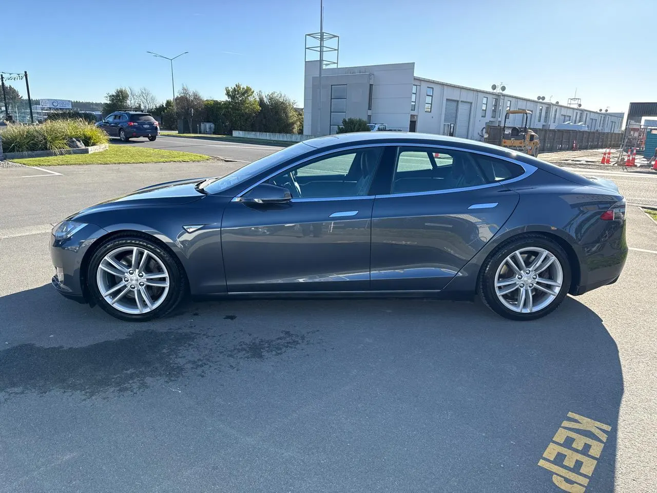 2015 Tesla Model S 85 Rear Wheel Drive, photo 5