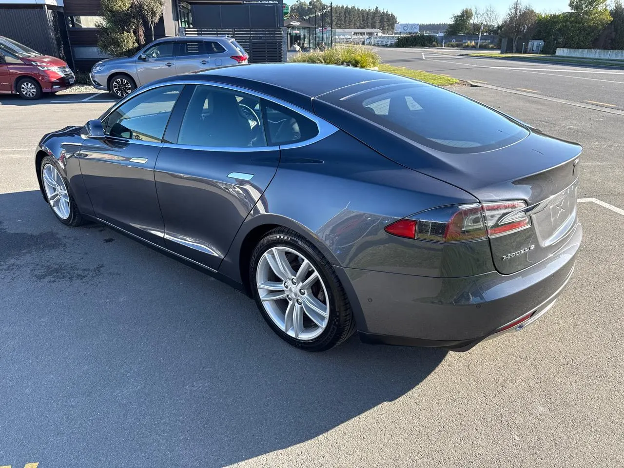 2015 Tesla Model S 85 Rear Wheel Drive, photo 6
