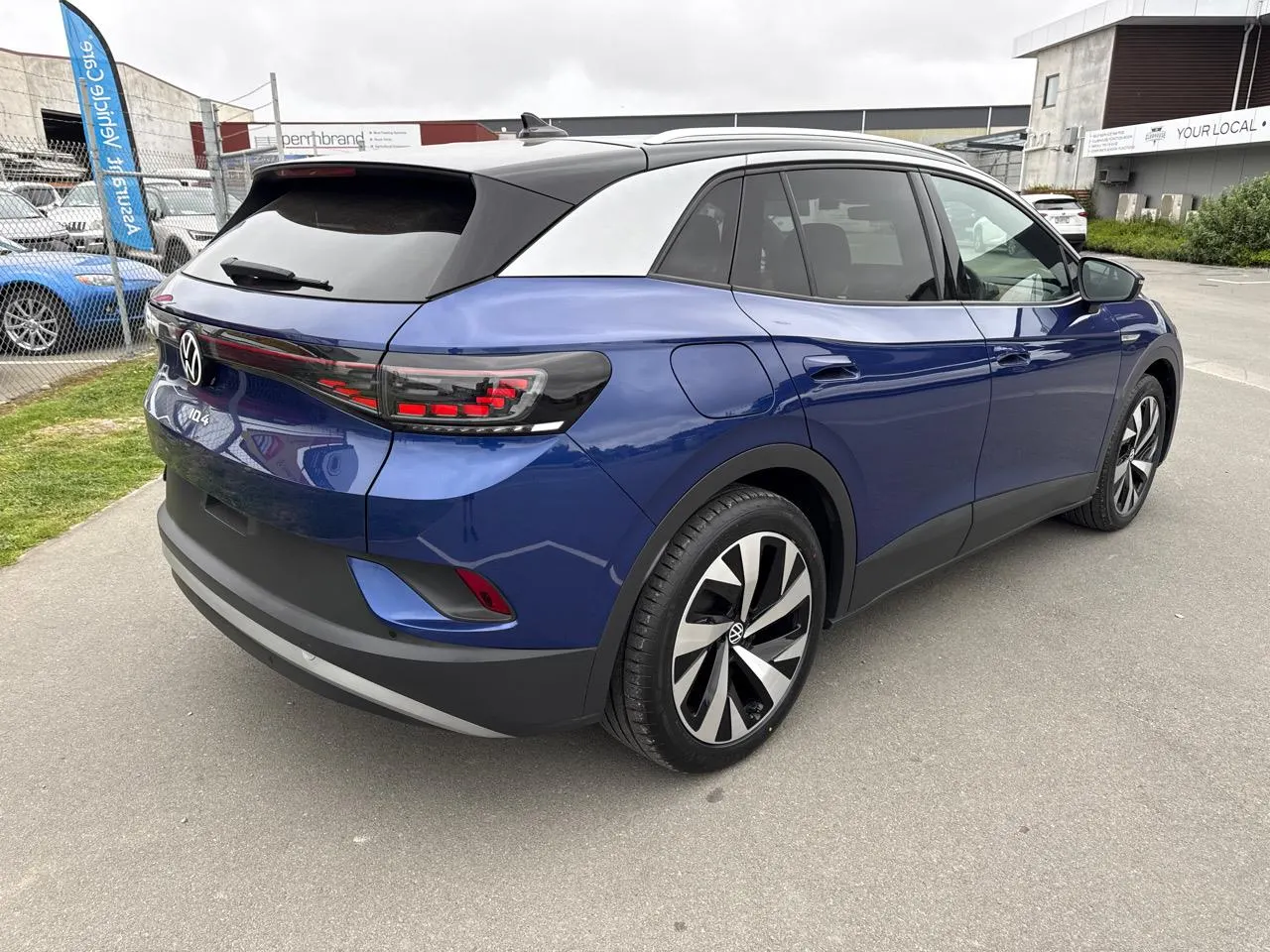2022 Volkswagen ID.4 Pro EV 82kWh Glass Roof Low KMs, photo 8
