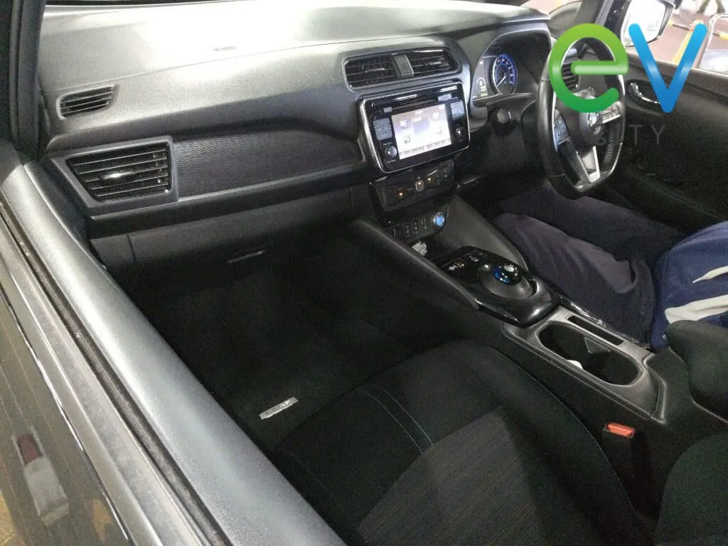 2018 Nissan Leaf X (40kWh), photo 6
