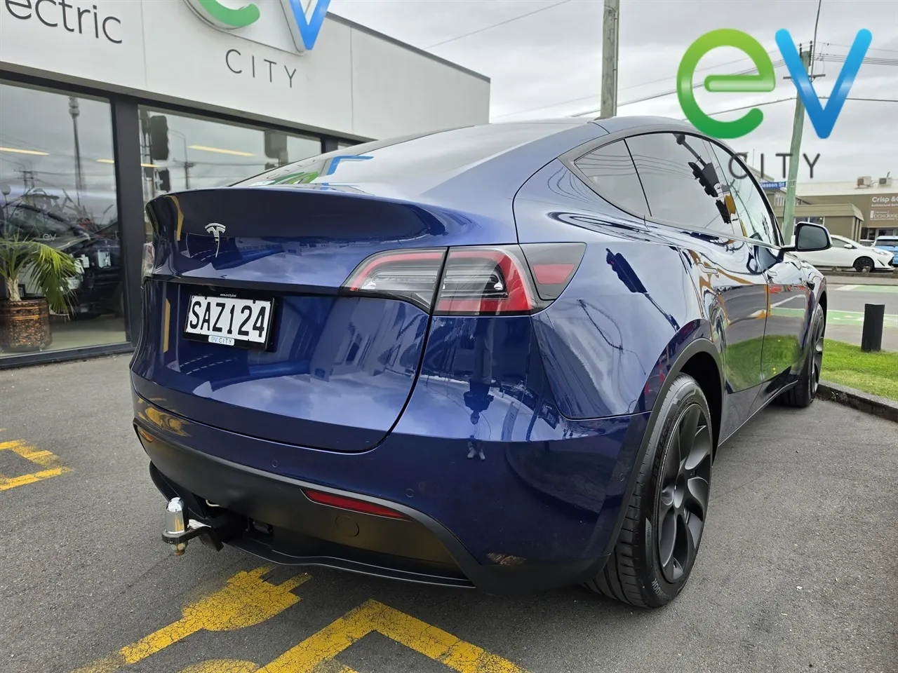 2022 Tesla Model Y Rear Wheel Drive, photo 3