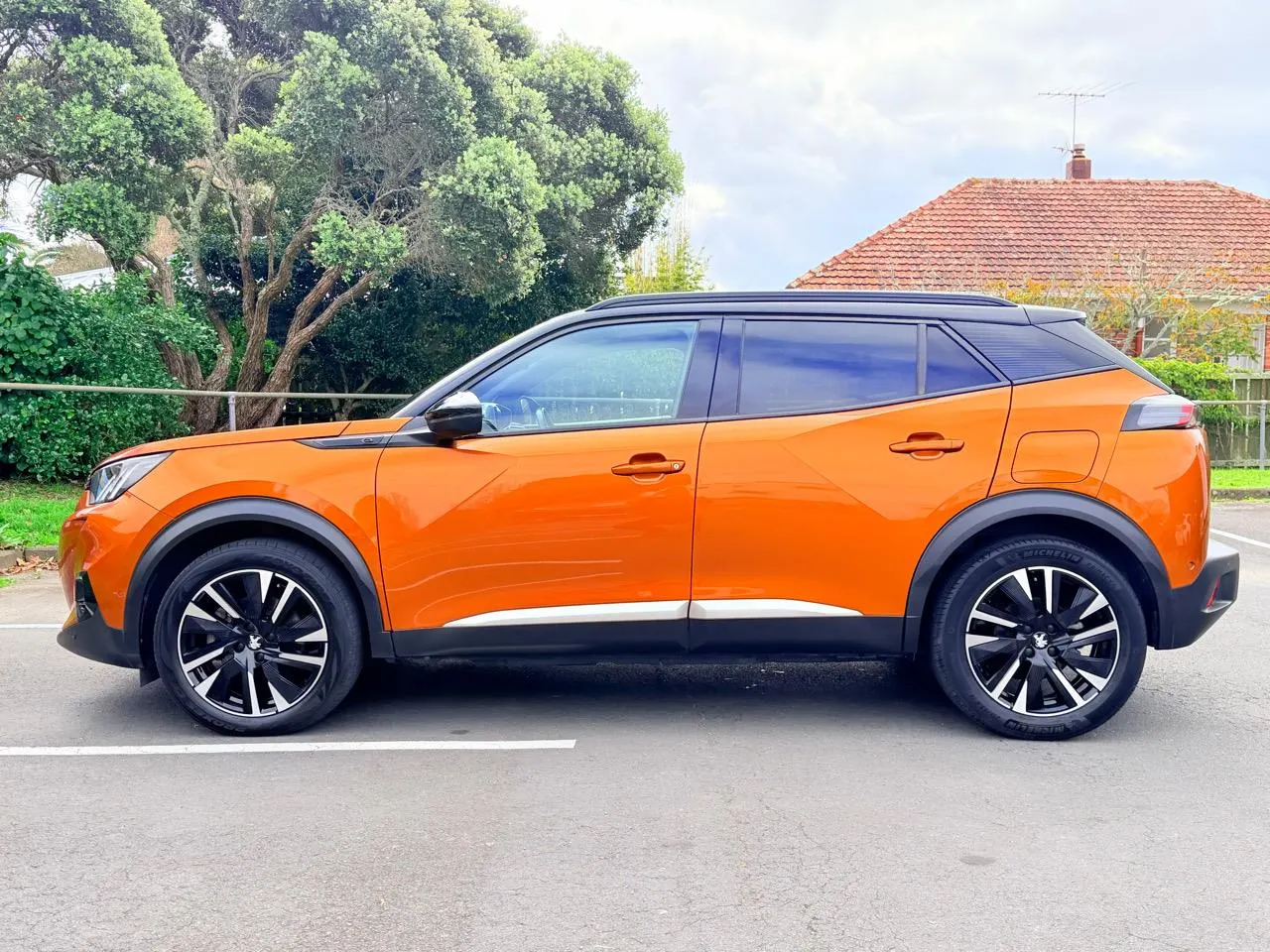 2020 Peugeot e-2008 GT Line (50kWh) — photo 8