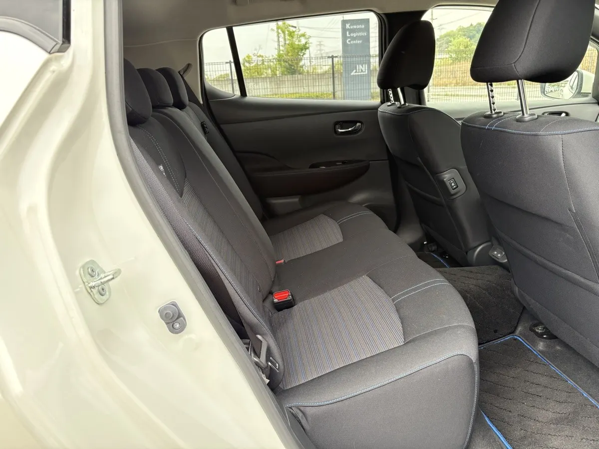 2022 Nissan Leaf X V Selection (40kWh), photo 11