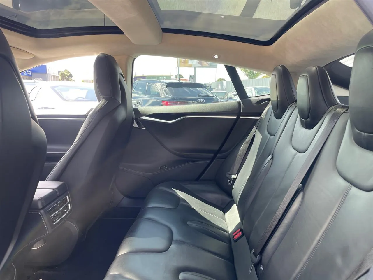 2014 Tesla Model S P85+ — photo 7
