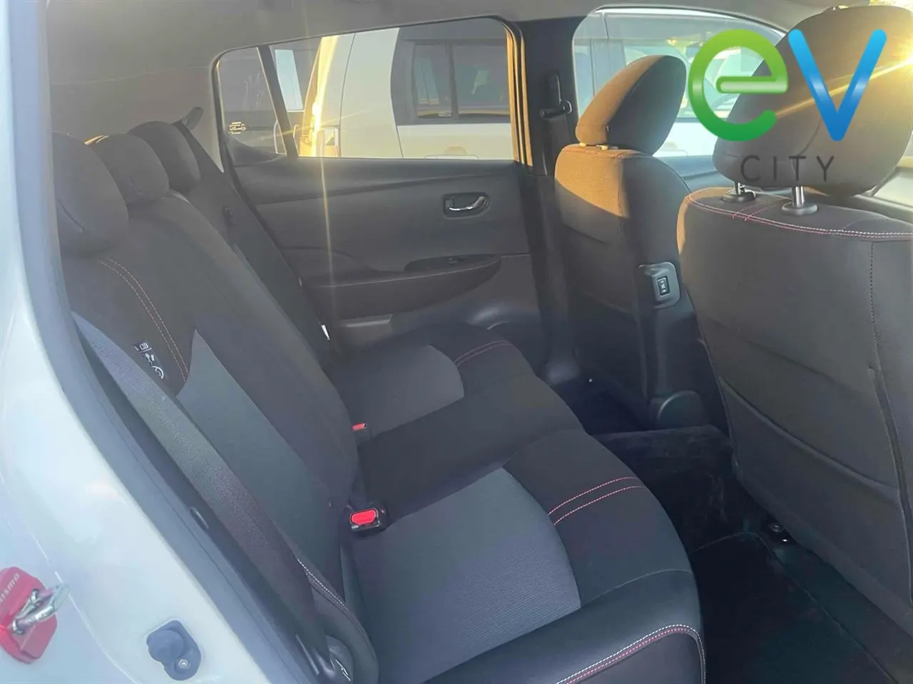 2019 Nissan Leaf X 40kWh NISMO (40kWh) — photo 10
