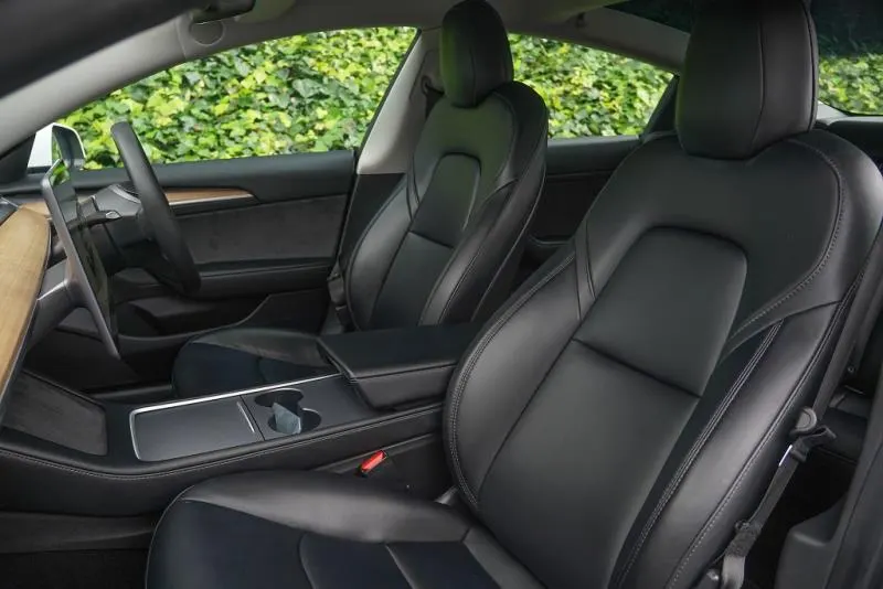 2022 Tesla Model 3 SR+, photo 11