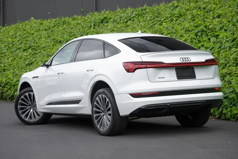 2022 Audi e-tron Sportback 55 Quattro S Line, photo 8