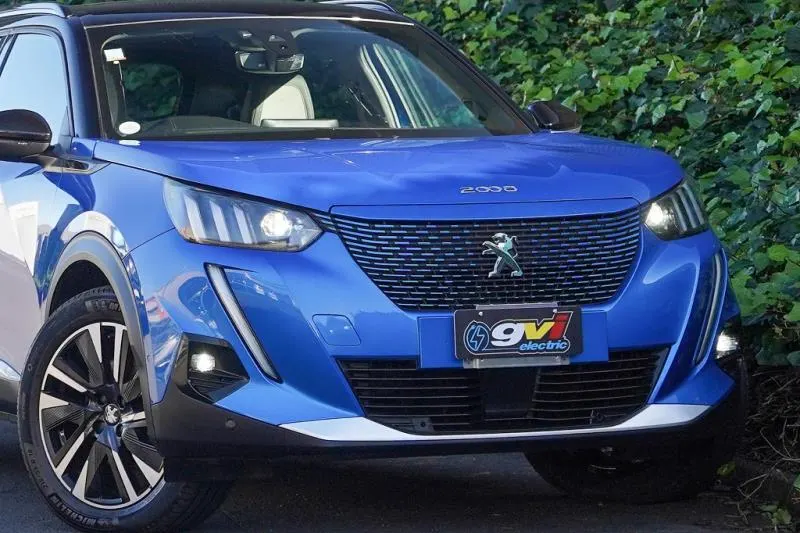 2021 Peugeot e-2008 GT Line (50kWh) — photo 3