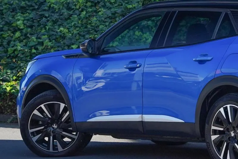 2021 Peugeot e-2008 GT Line (50kWh) — photo 6