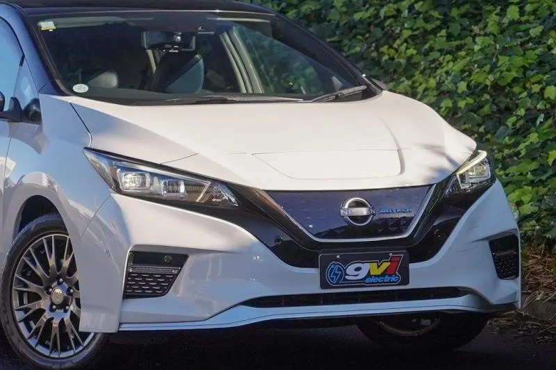 2021 Nissan Leaf e+ Autech (62kWh) — photo 2
