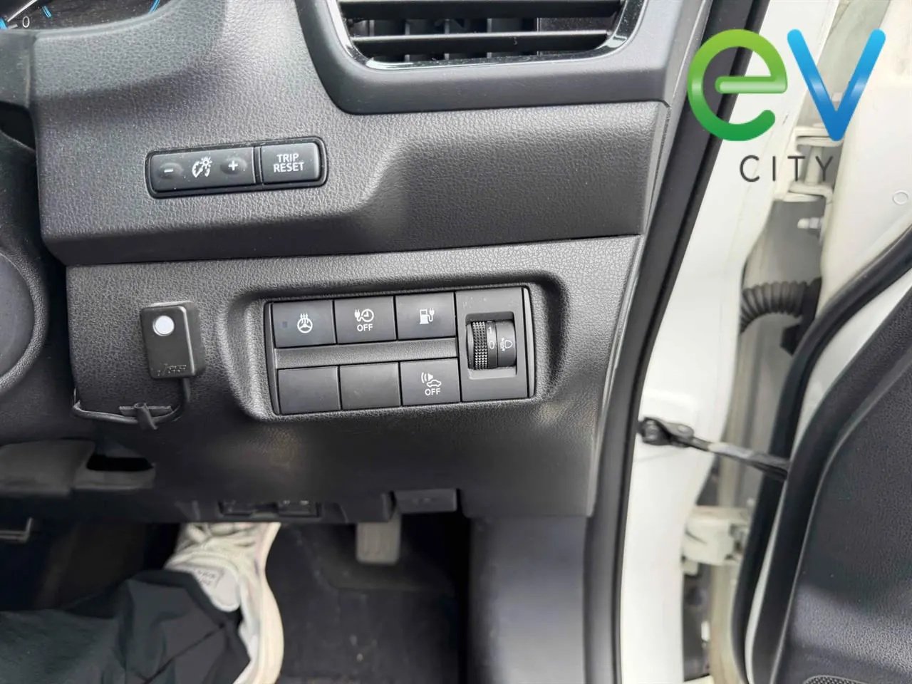 2018 Nissan Leaf S (40kWh) — photo 8