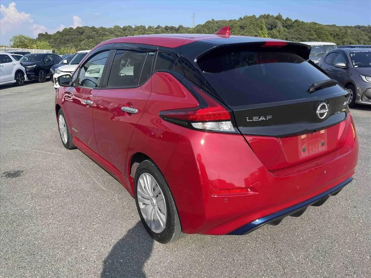 2022 Nissan Leaf S (40kWh) — photo 4