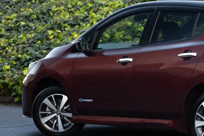 2021 Nissan Leaf e+ X (62kWh) — photo 7