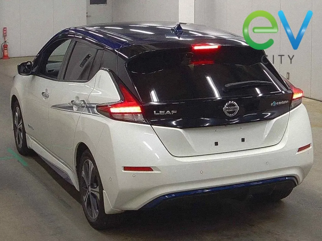 2018 Nissan Leaf G (40kWh) Pro Pilot, 360 Camera — photo 3