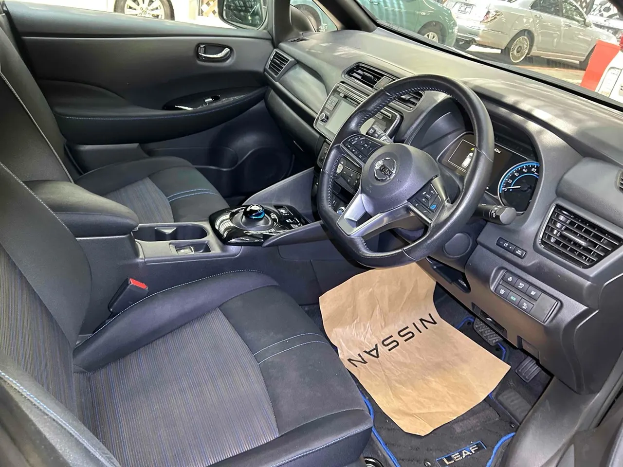 2018 Nissan Leaf 40G (40kWh) — photo 3
