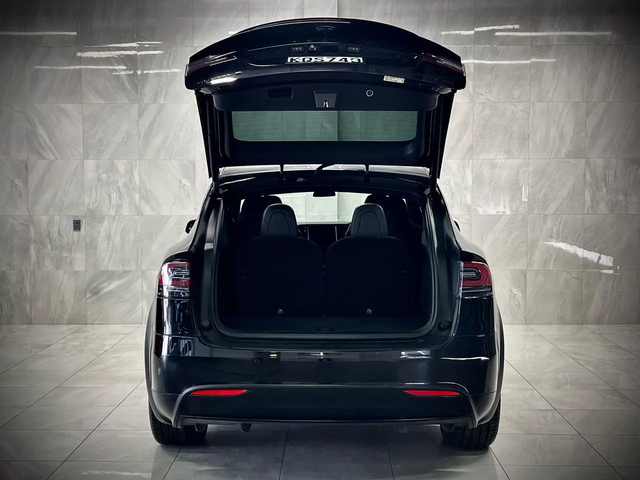 2017 Tesla Model X 75D — photo 15