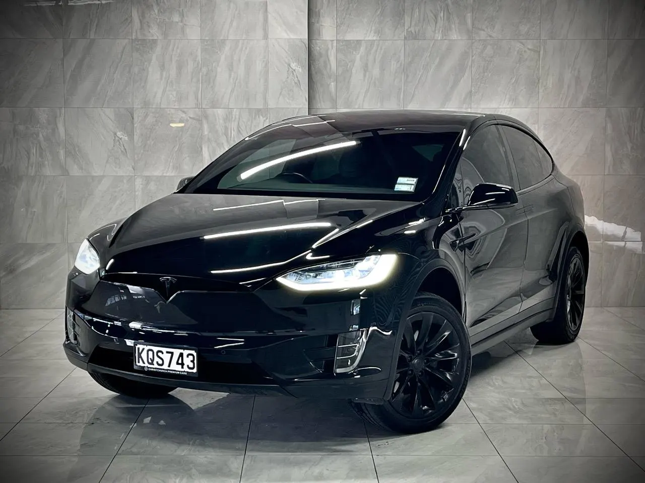 2017 Tesla Model X 75D — photo 8
