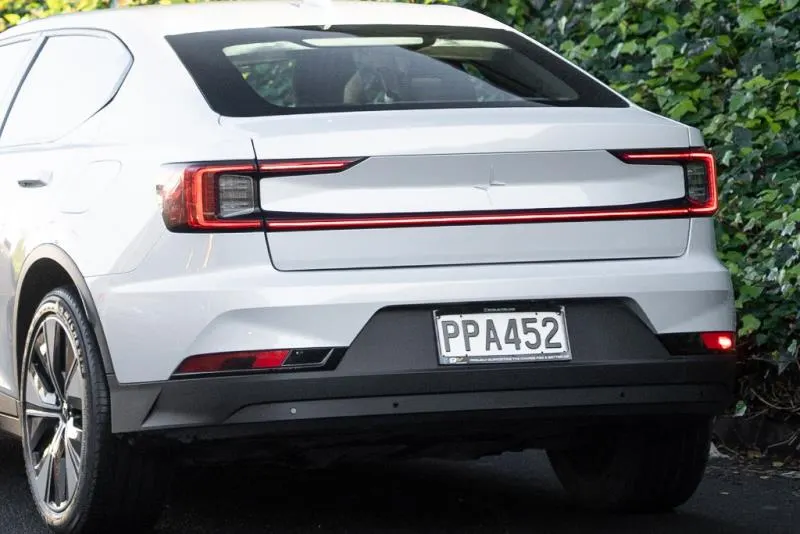 2022 Polestar 2 SRSM 69kWh — photo 4