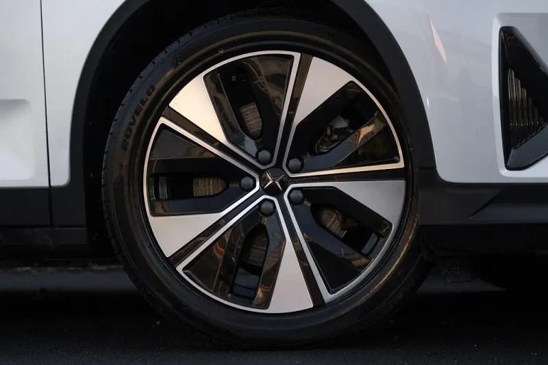 2022 Polestar 2 SRSM 69kWh — photo 8