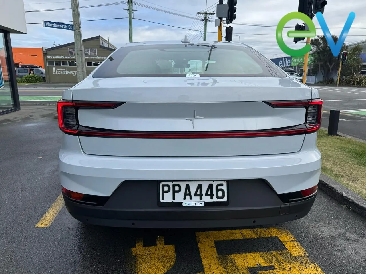 2022 Polestar 2 SRSM (69kWh), photo 4