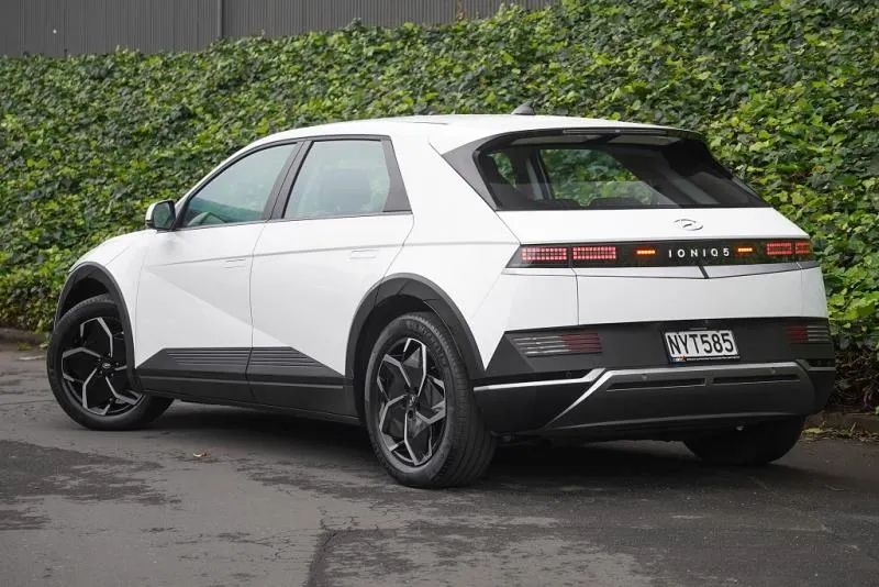 2021 Hyundai Ioniq 5 73kWh — photo 6