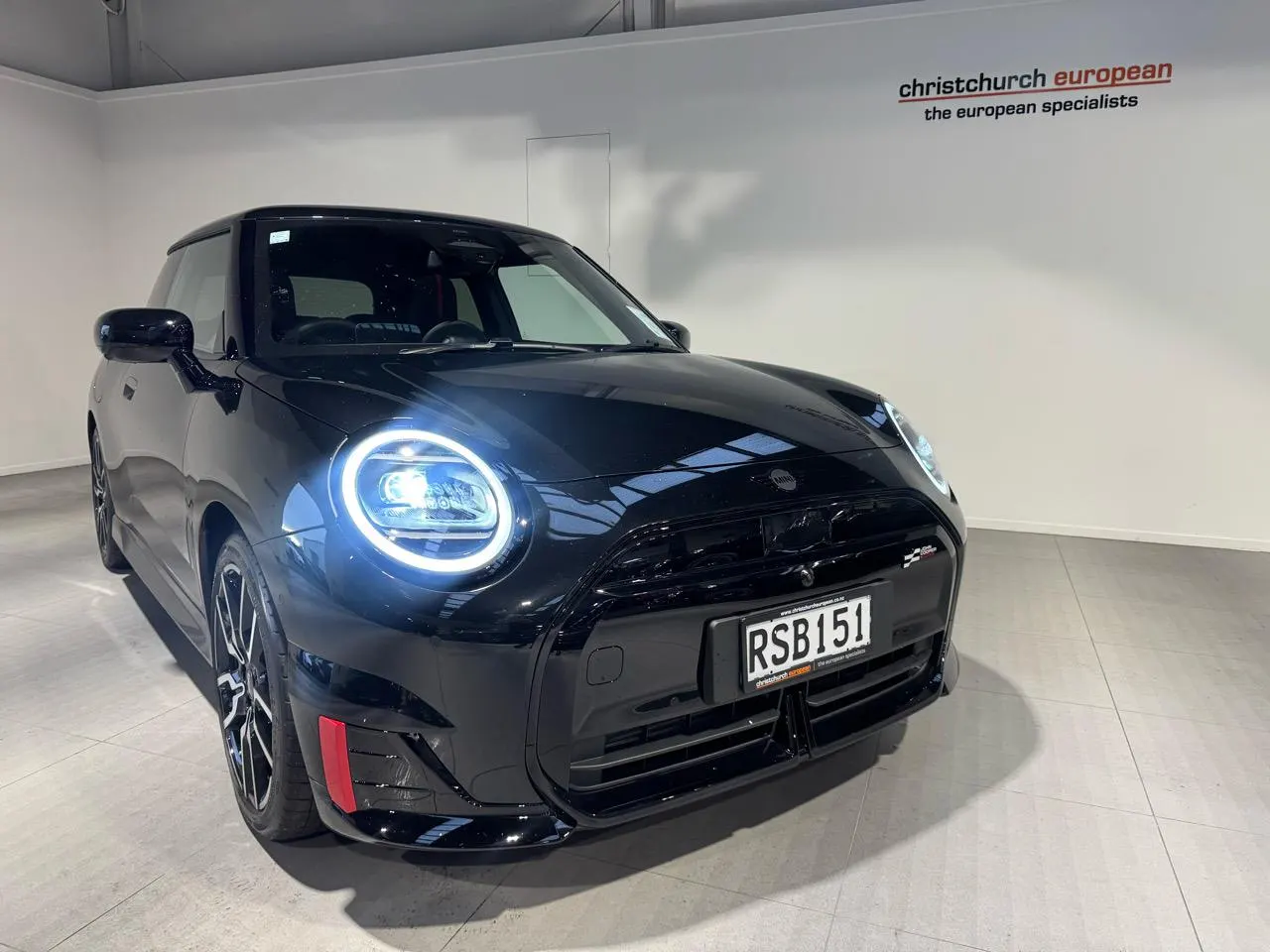 2026 Mini Cooper JCW E NZ New — photo 2