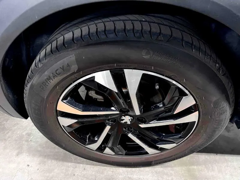 2021 Peugeot e-2008 GT (50kWh) — photo 9