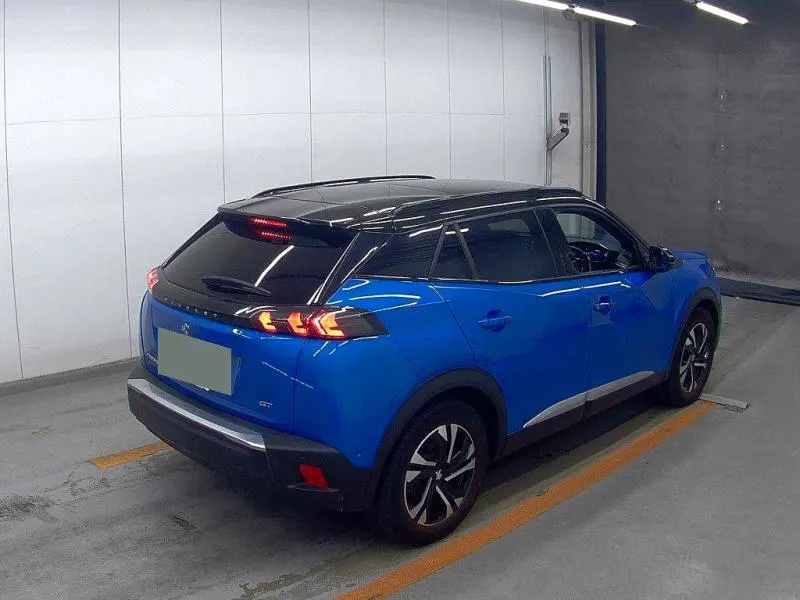 2021 Peugeot e-2008 GT (50kWh) — photo 12