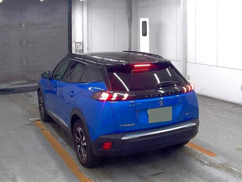2021 Peugeot e-2008 GT (50kWh) — photo 11