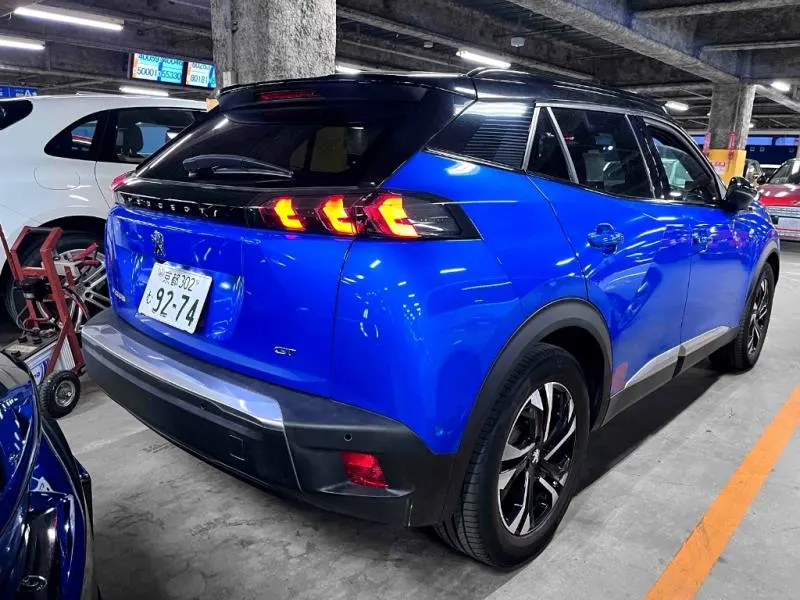 2021 Peugeot e-2008 GT (50kWh) — photo 10