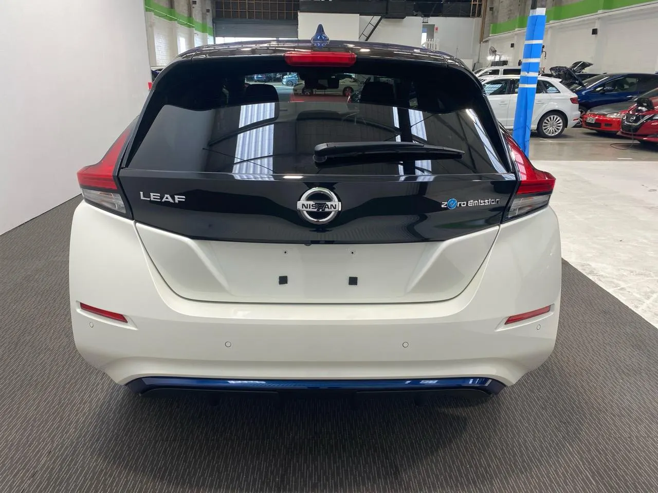 2020 Nissan Leaf e+ X (62kWh) — photo 6