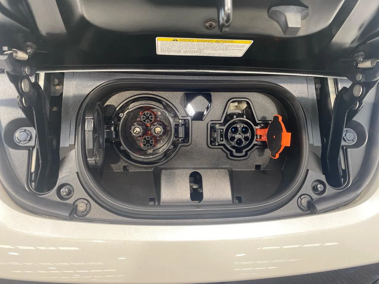 2020 Nissan Leaf e+ X (62kWh) — photo 17