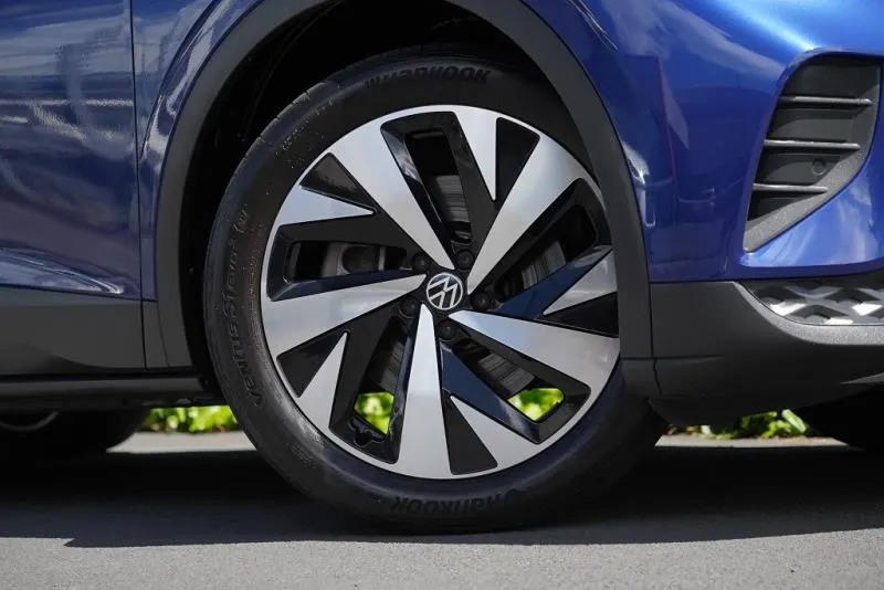 2022 Volkswagen ID.4 Pro (82kWh) — photo 8