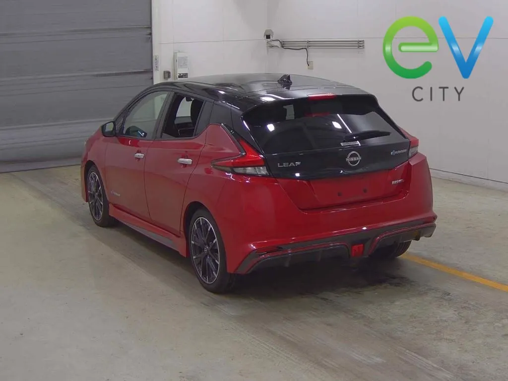 2022 Nissan Leaf X 40kWh NISMO (40kWh) — photo 3