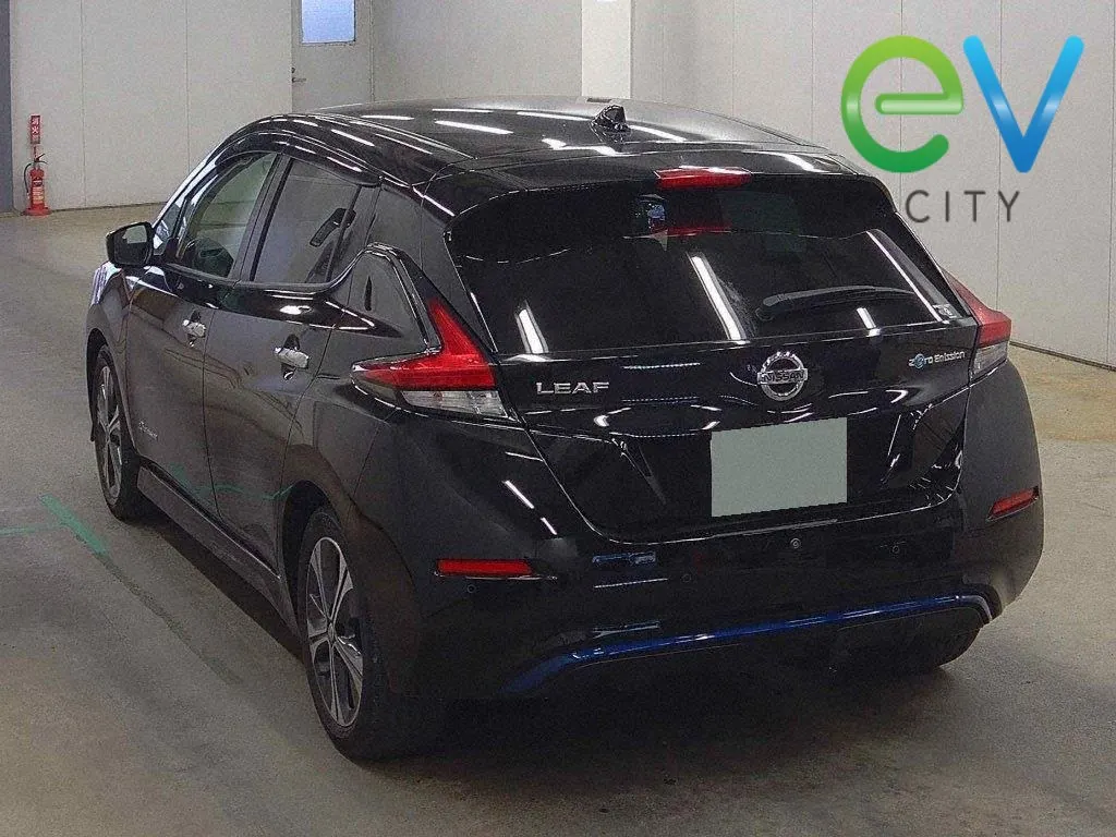 2021 Nissan LEAF X 40kWh With Pro Pilot, 360 Camera — photo 3