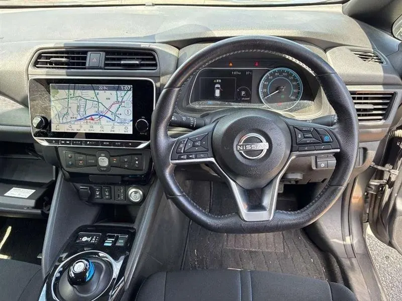 2021 Nissan Leaf X V Selection (40kWh) — photo 8
