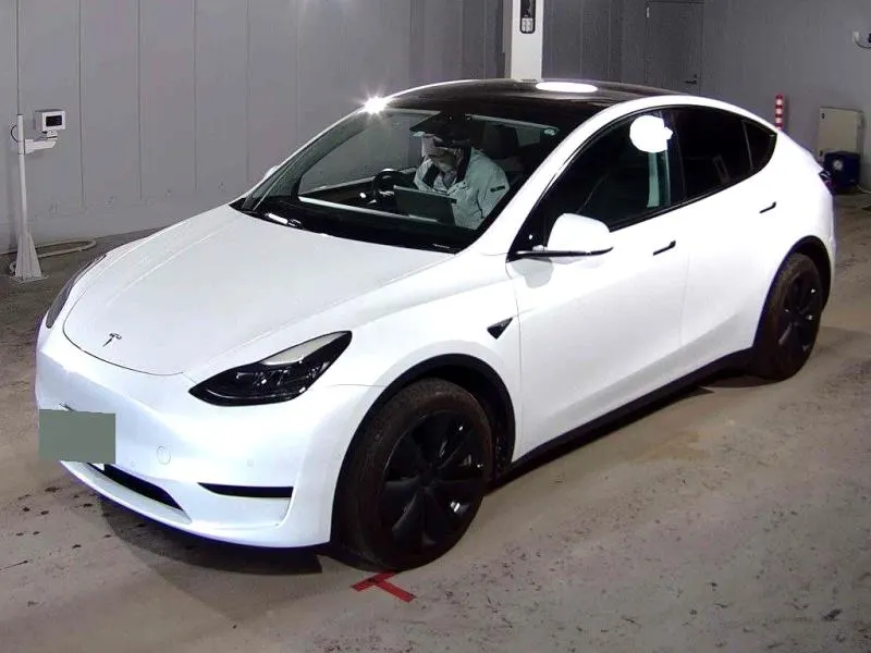 2023 Tesla Model Y (60kWh) — photo 3