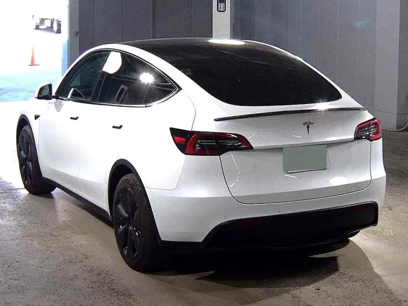 2023 Tesla Model Y (60kWh) — photo 13