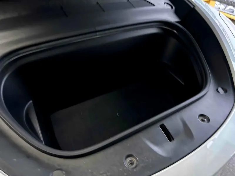 2023 Tesla Model Y (60kWh) — photo 9