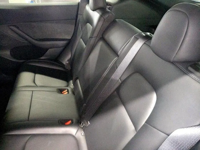 2023 Tesla Model Y (60kWh) — photo 6
