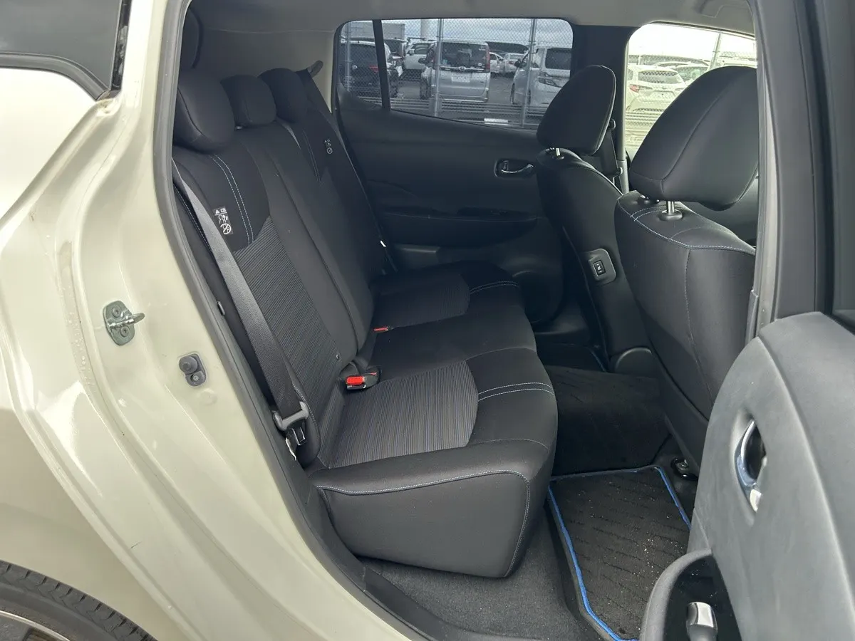 2018 Nissan Leaf G (40kWh), photo 9