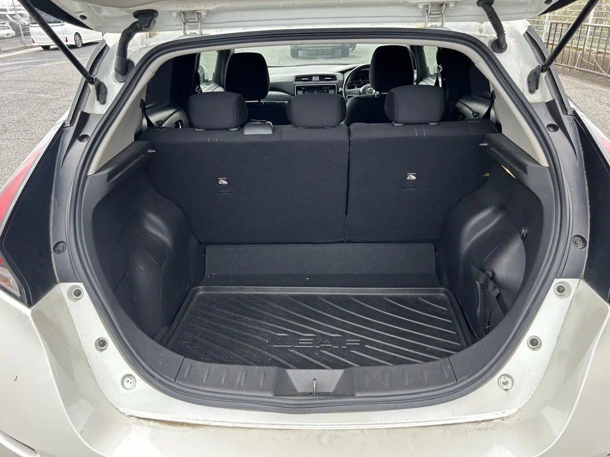 2018 Nissan Leaf G (40kWh), photo 10
